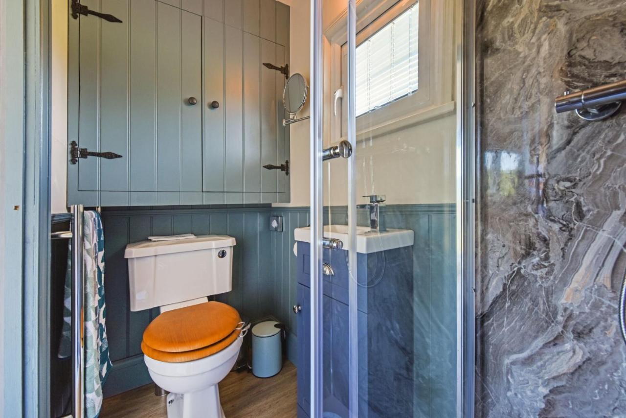 Crabden Shepherd Hut - Blendworth Villa Waterlooville Buitenkant foto
